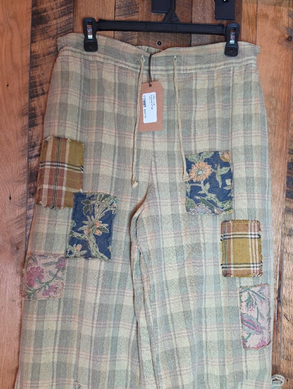 190p A Rare Bird Reversible Strawberry Pant - Picture 3 of 16